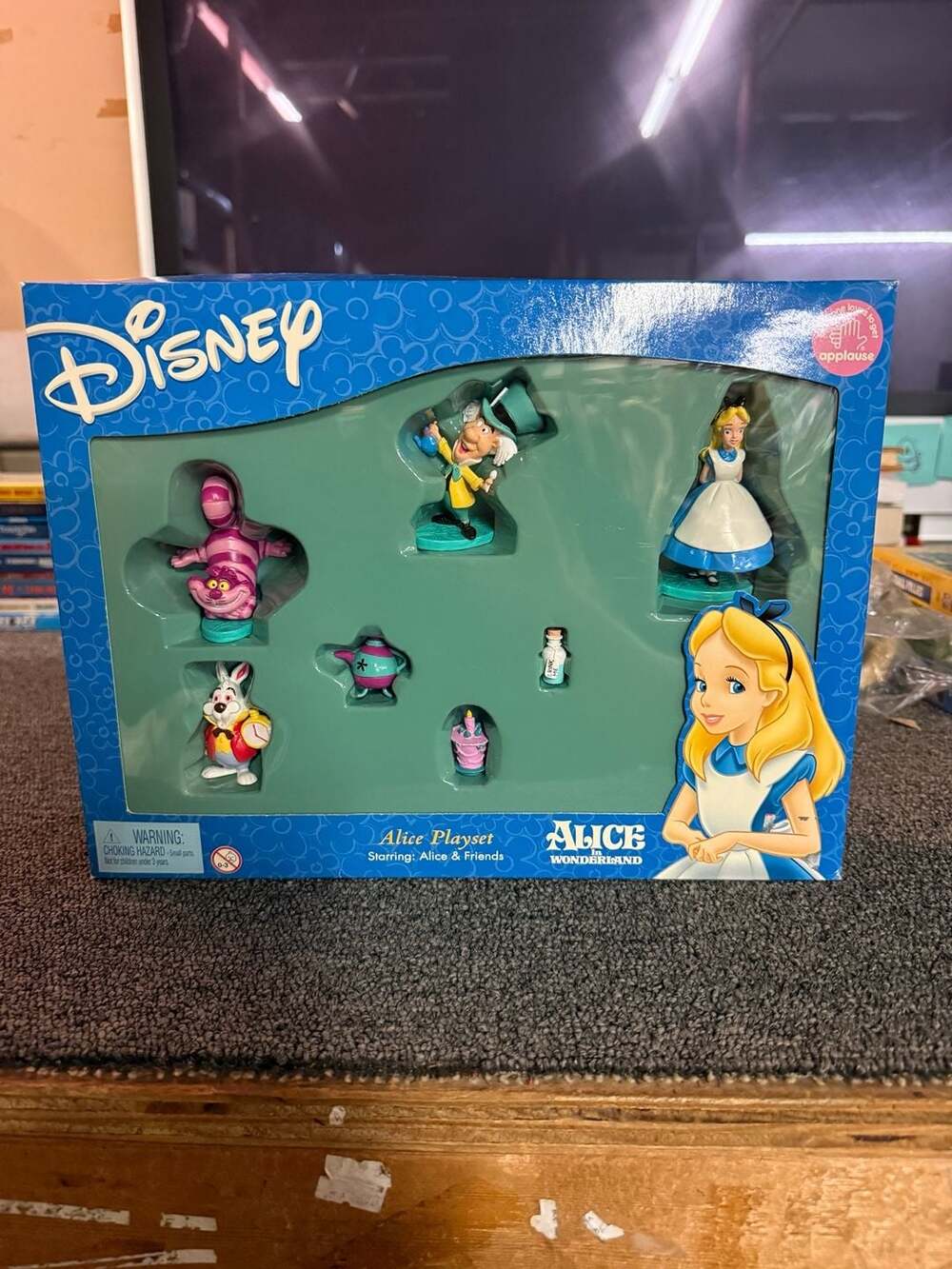 Disney Alice in Wonderland Playset Starring Alice & Friends Applause